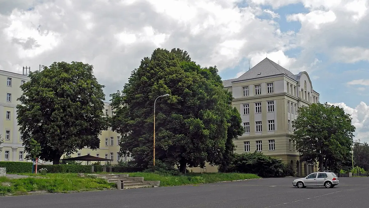 Budova školy: Biskupské gymnázium Bohosudov