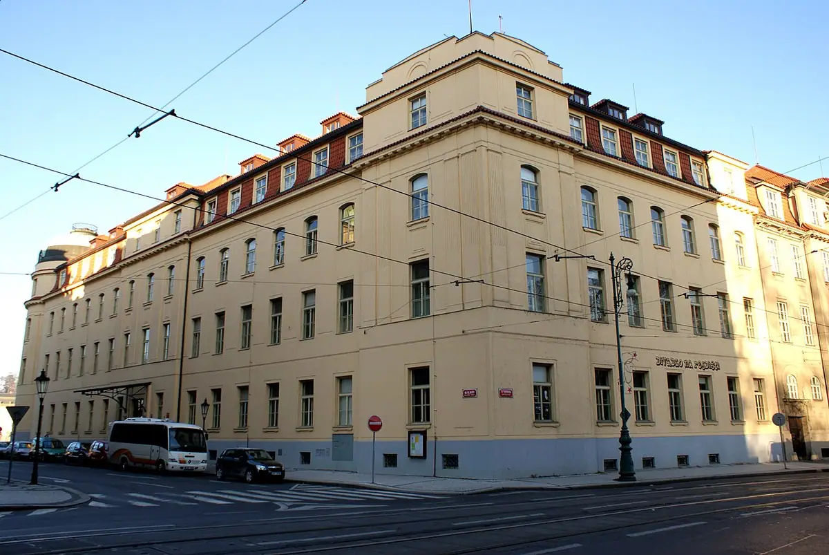 Budova školy: Pražská konzervatoř