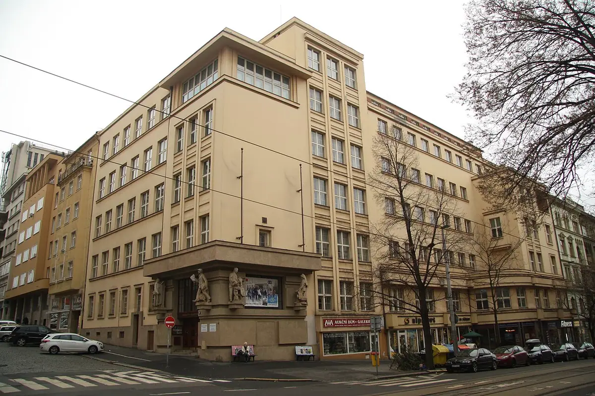 School building: SPORTEK