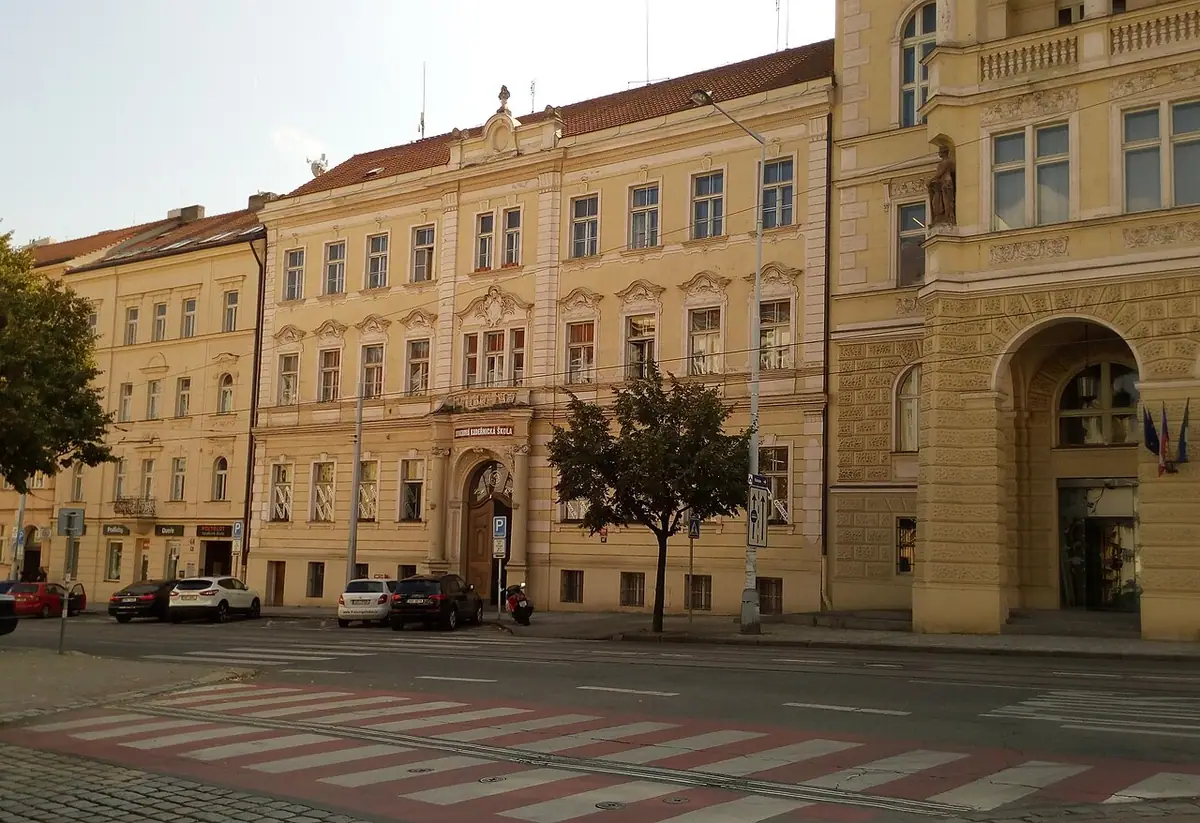 Budova školy: MOUSŠ Praha 4