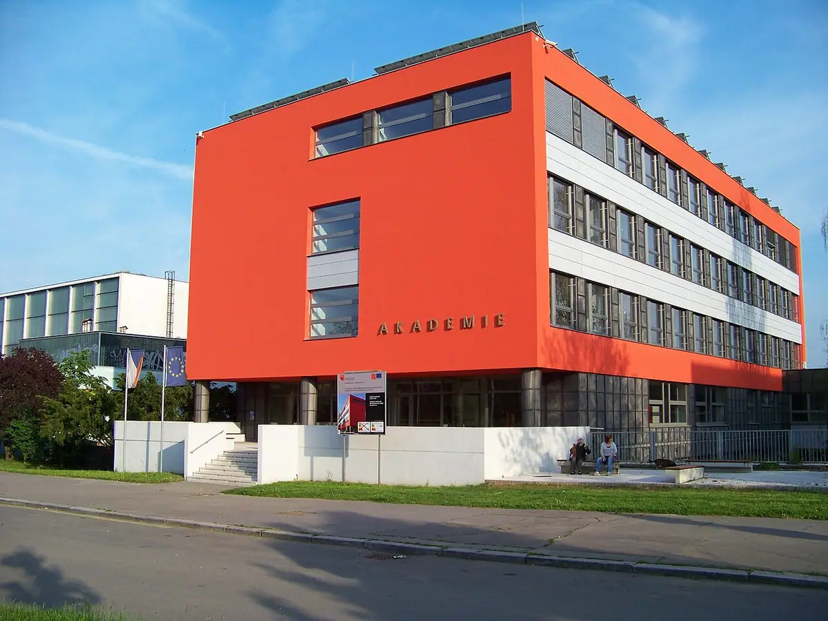 School building: Podnikatelská akademie