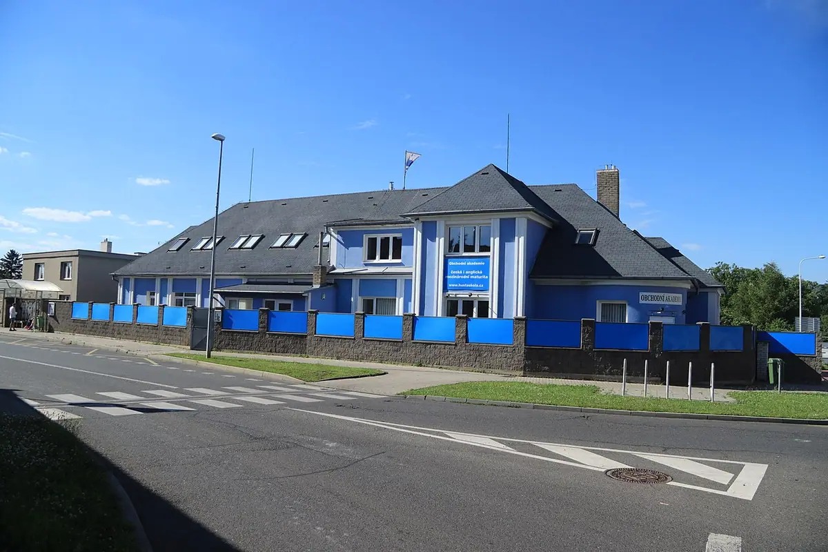 School building: OA Praha