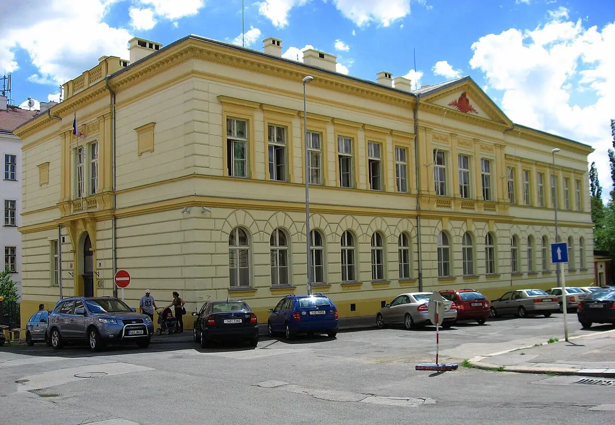 Budova školy: PORG