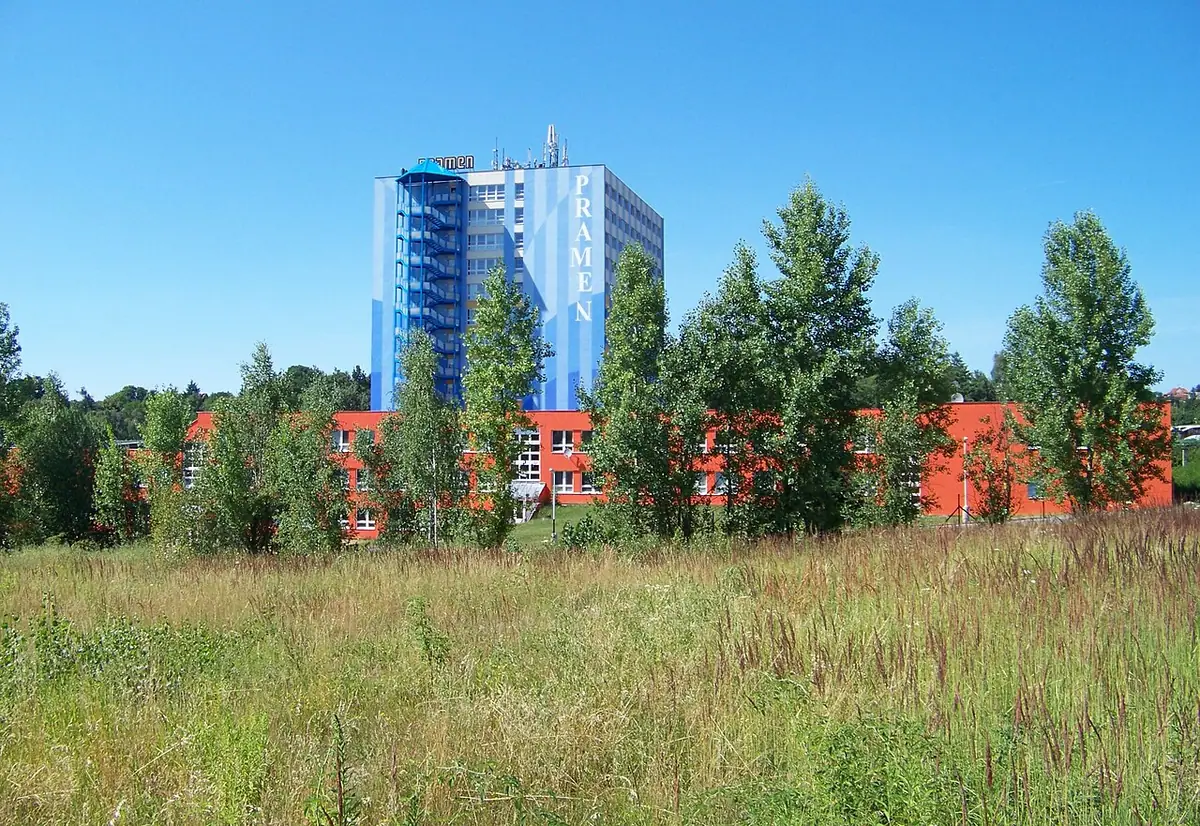 School building: SŠ podnikání a gastronomie