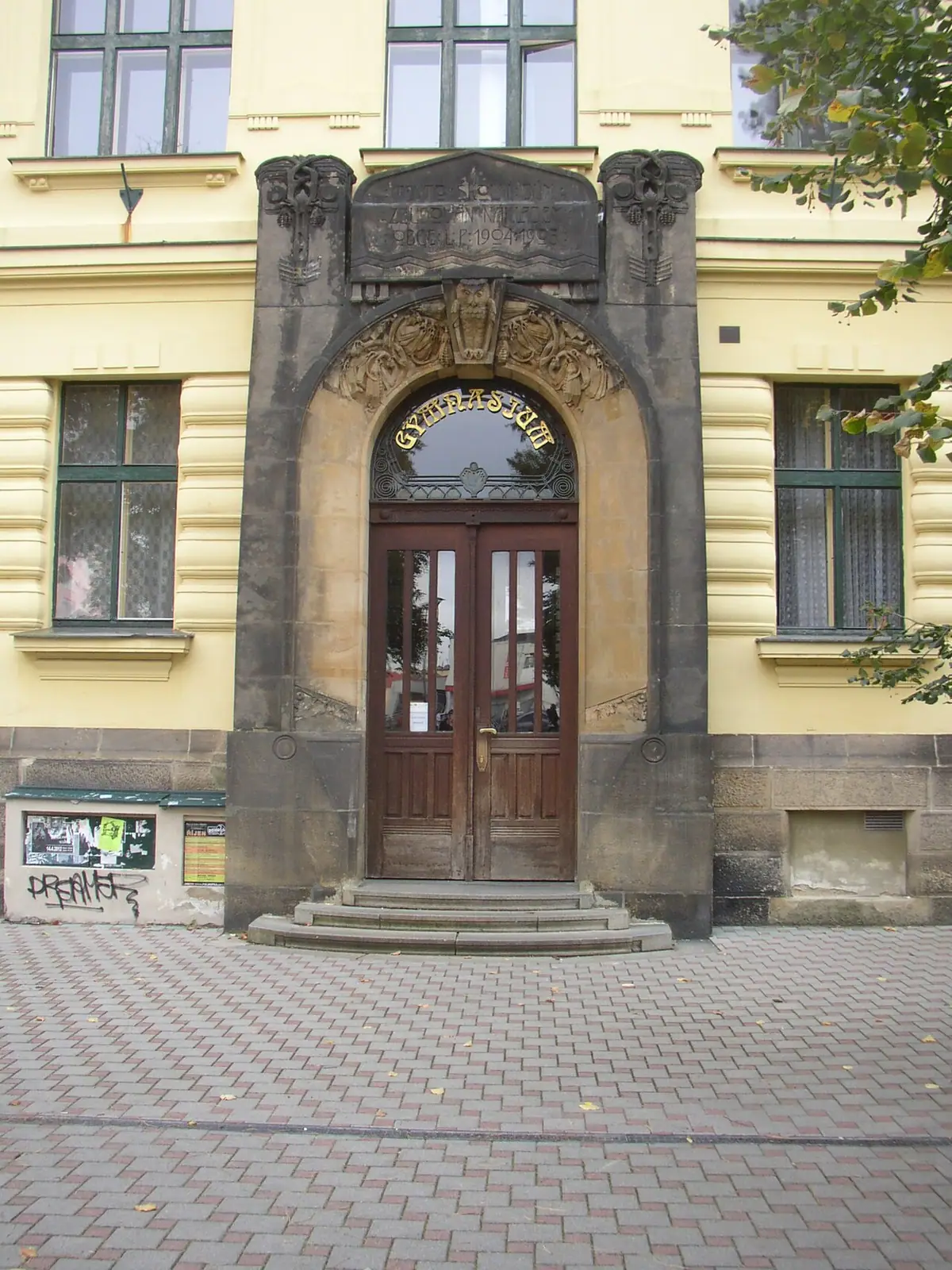 Budova školy: Gymnázium Kladno