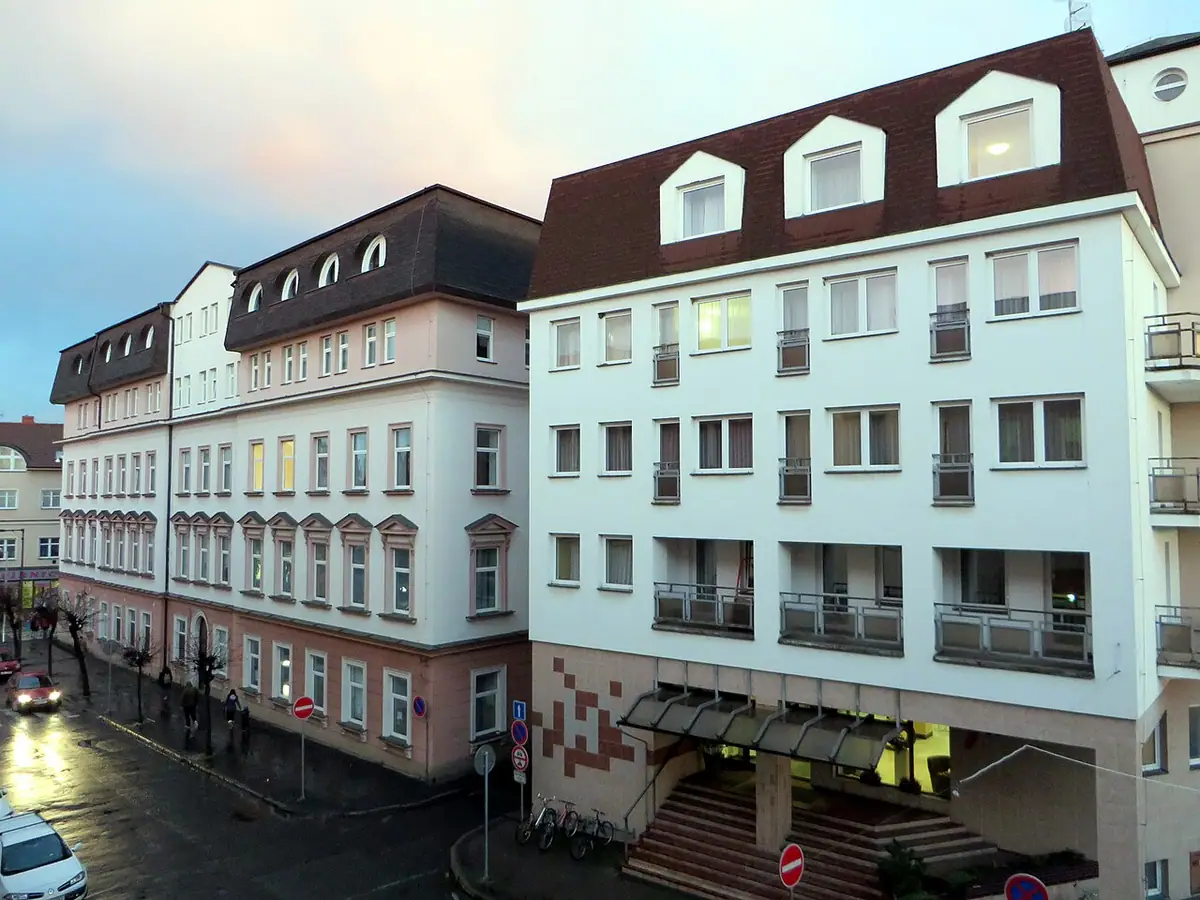 School building: Hotelová škola Poděbrady