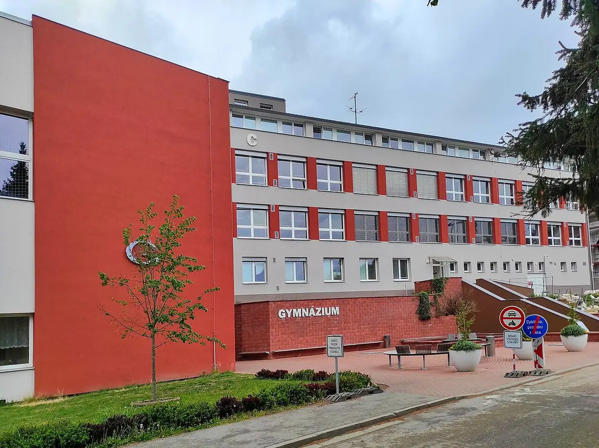 Budova školy: Gymnázium Český Krumlov