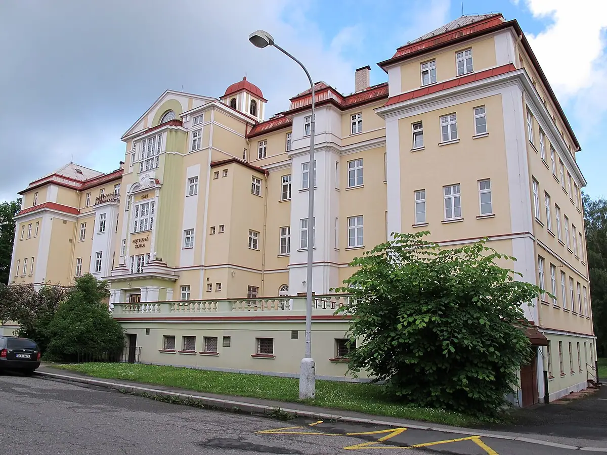 Budova školy: Hotelová škola Mariánské Lázně
