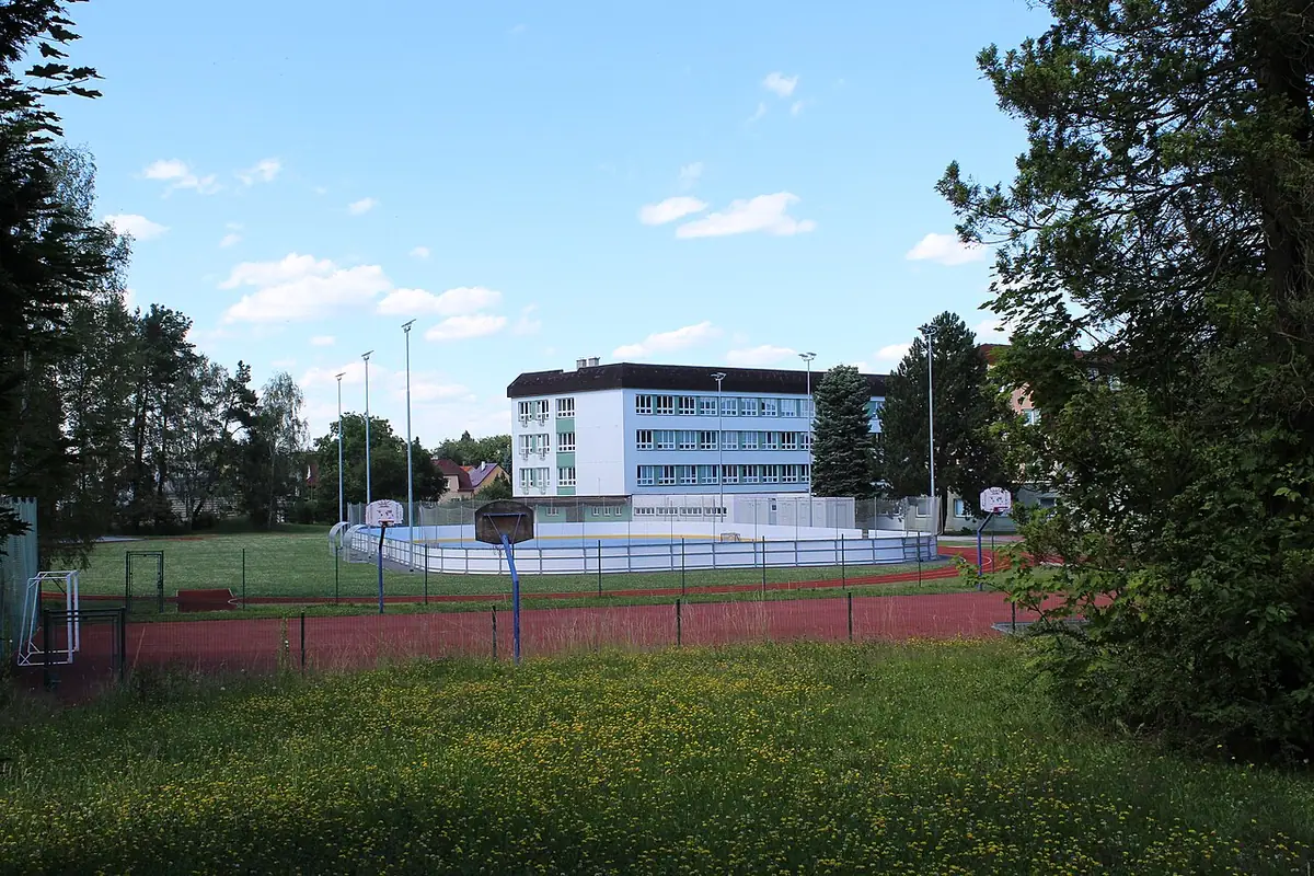 Budova školy: Gymnázium Blovice