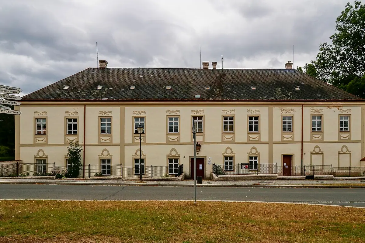 Budova školy: Církevní ZŠ a SŠ Plzeň