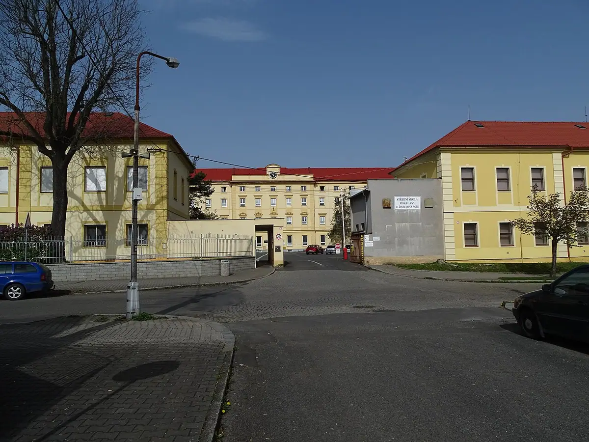 School building: SŠ Rokycany – Jeřabinová