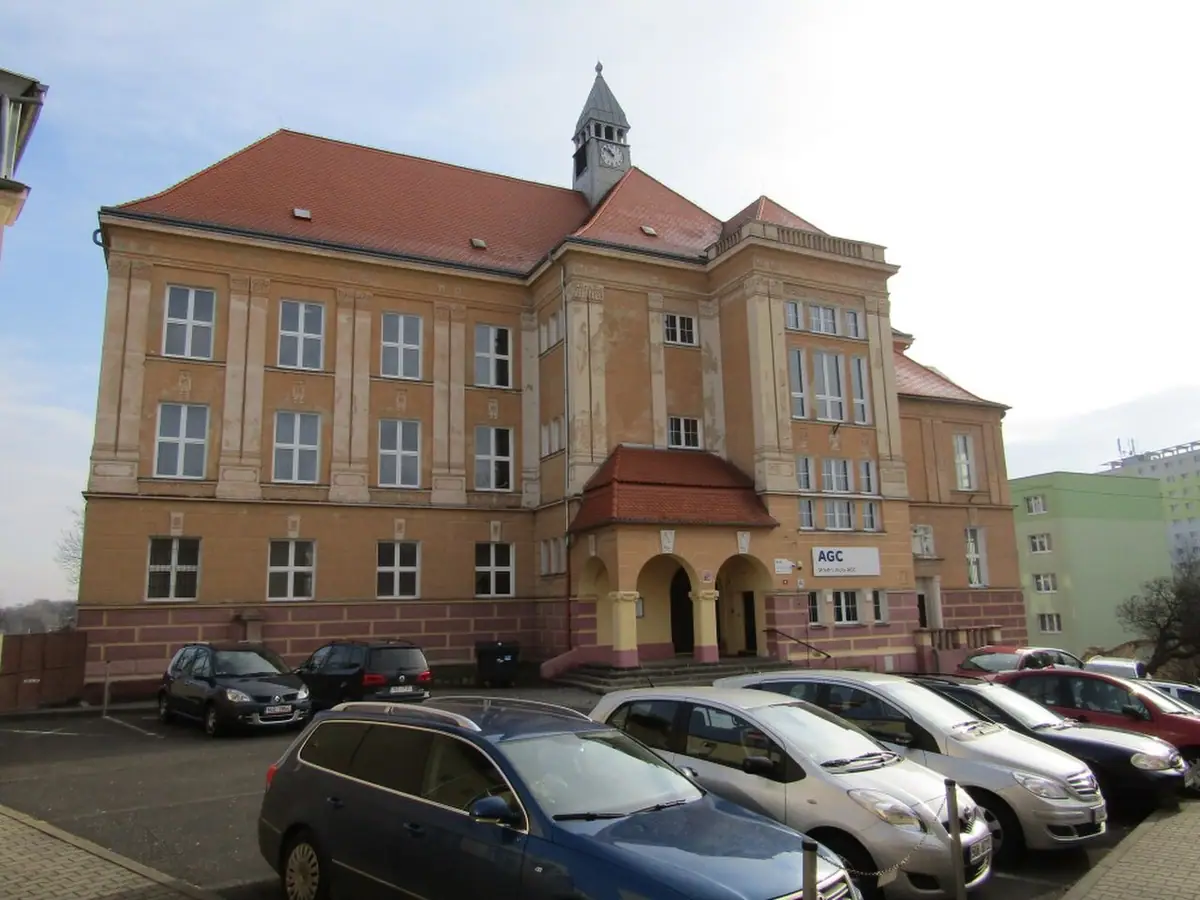 Budova školy: SŠ AGC Teplice