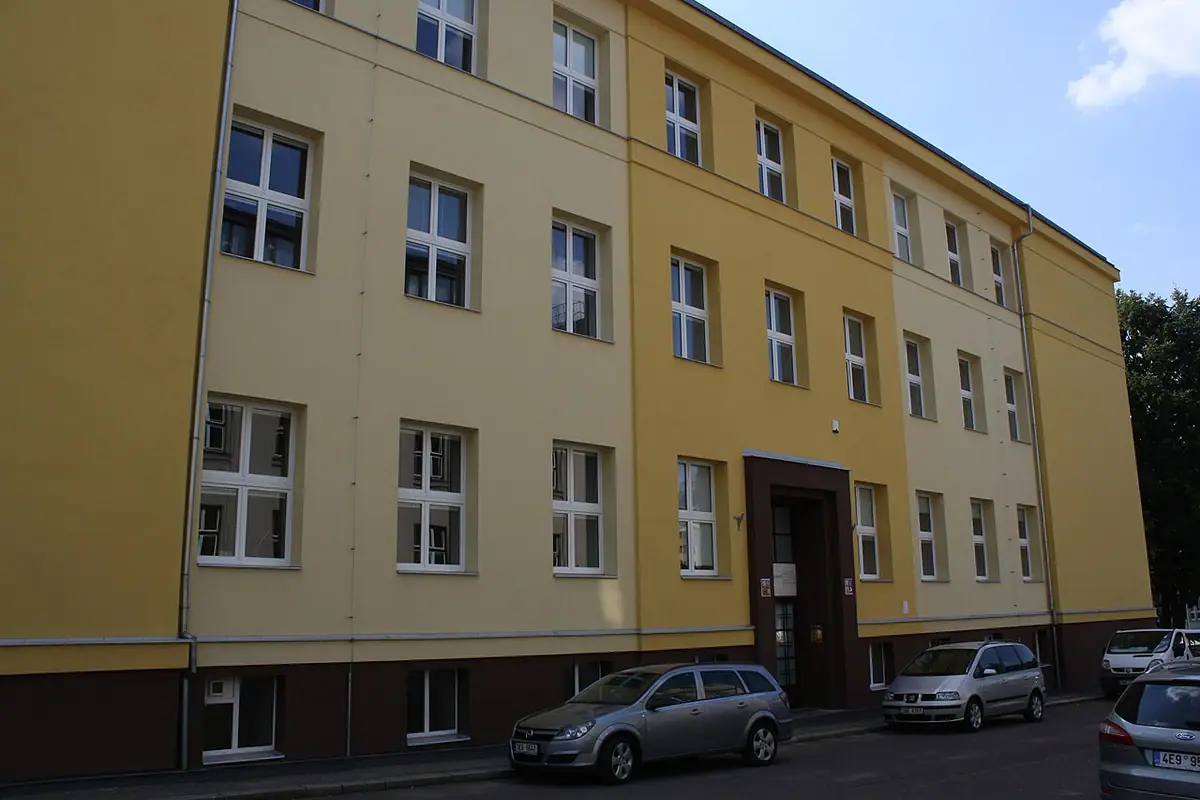Budova školy: SŠ uměleckoprůmyslová Ústí nad Orlicí