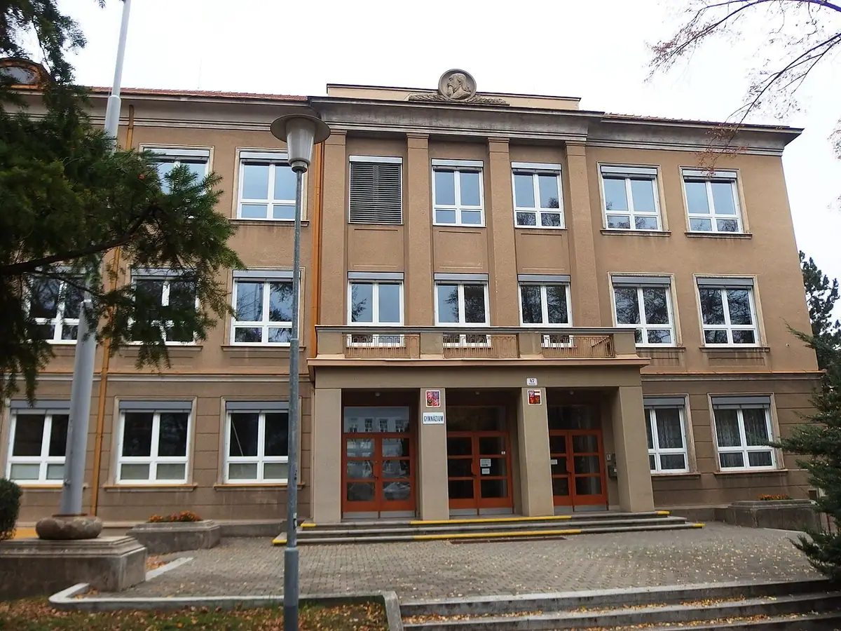 Budova školy: Gymnázium Vídeňská
