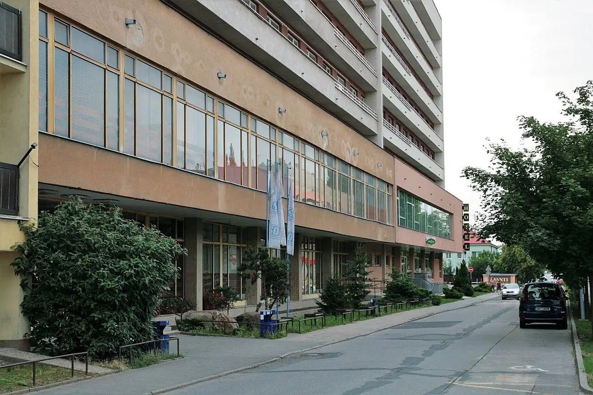 School building: OA ELDO