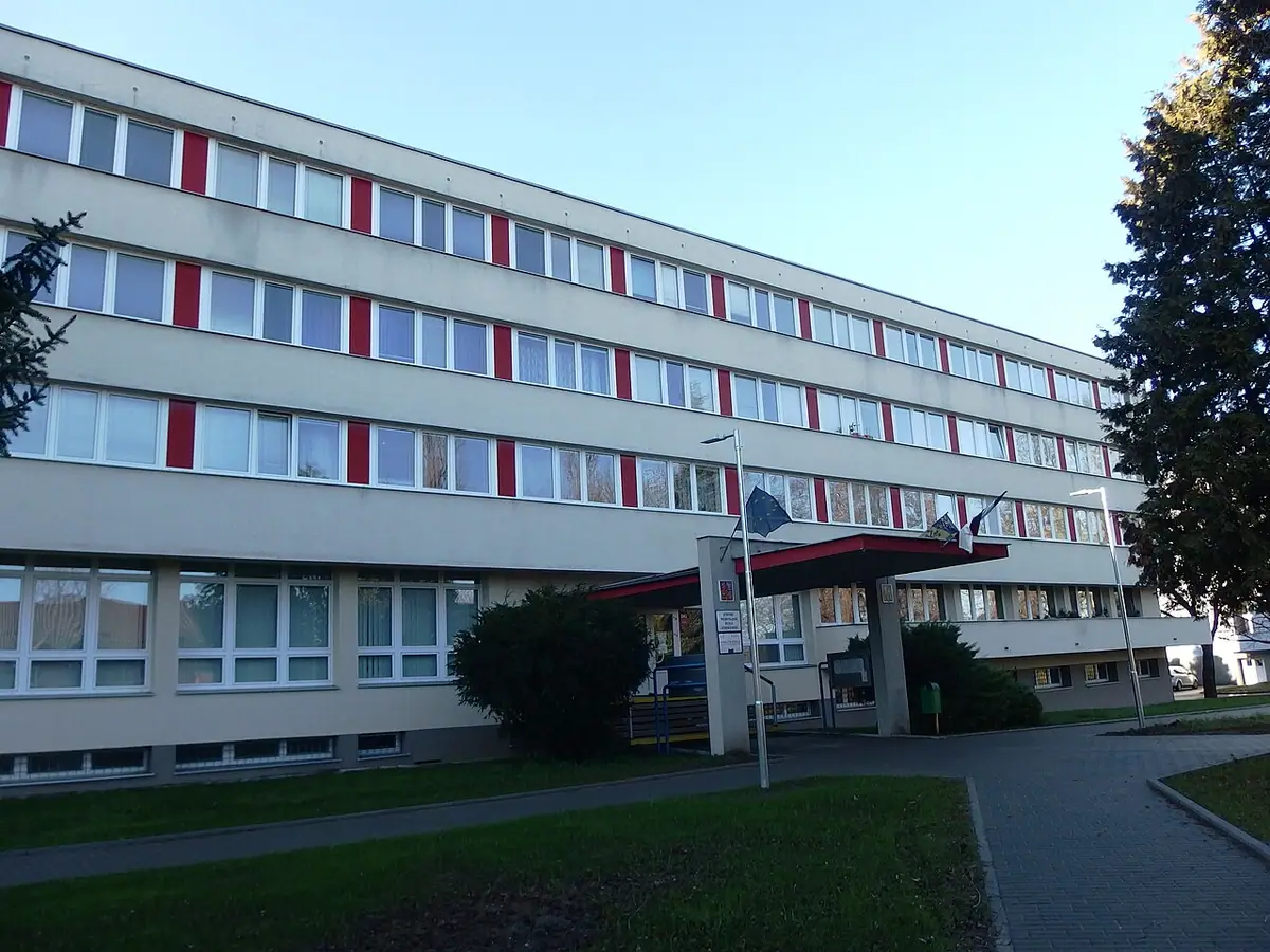 Budova školy: SPŠ Otrokovice