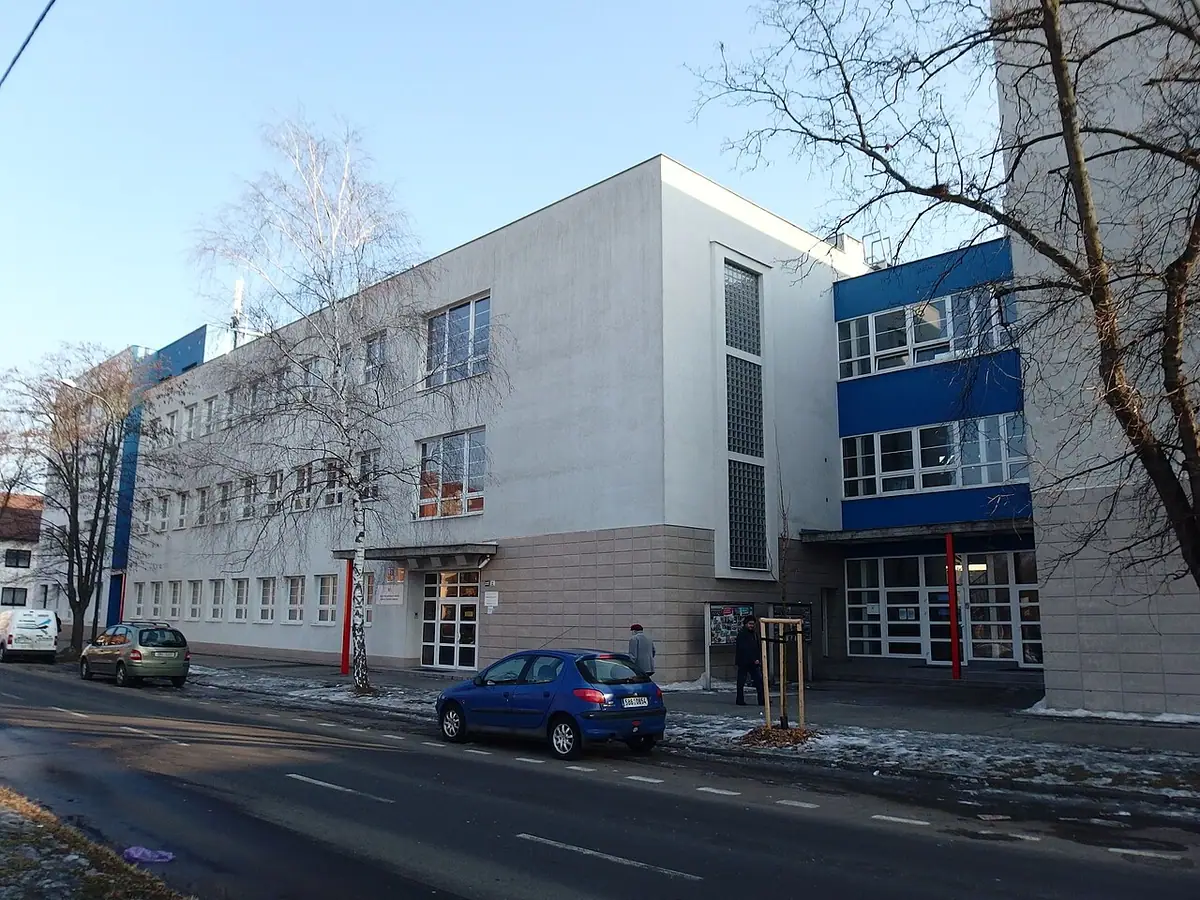 School building: SŠ průmyslová a umělecká Hodonín