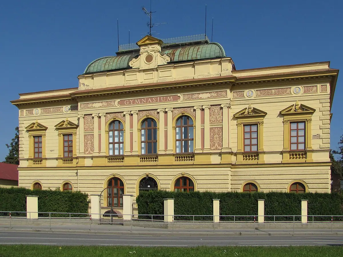 Budova školy: Gymnázium Uherské Hradiště
