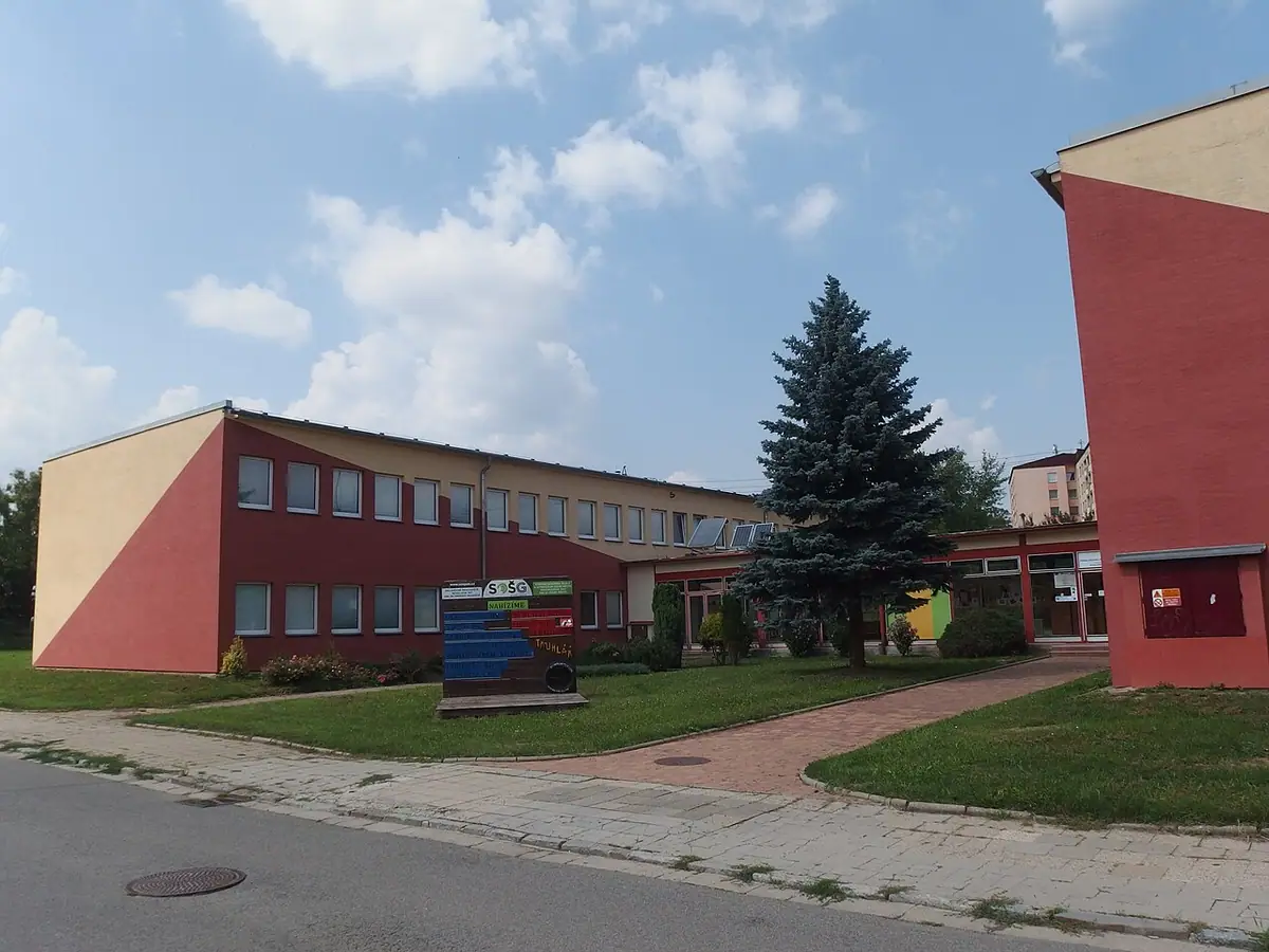 Budova školy: SOŠ a Gymnázium Staré Město