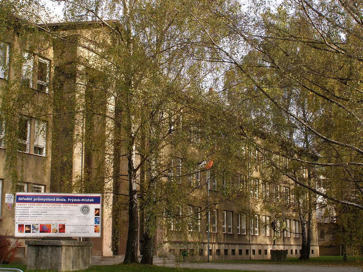 School building: POJ Frýdek-Místek
