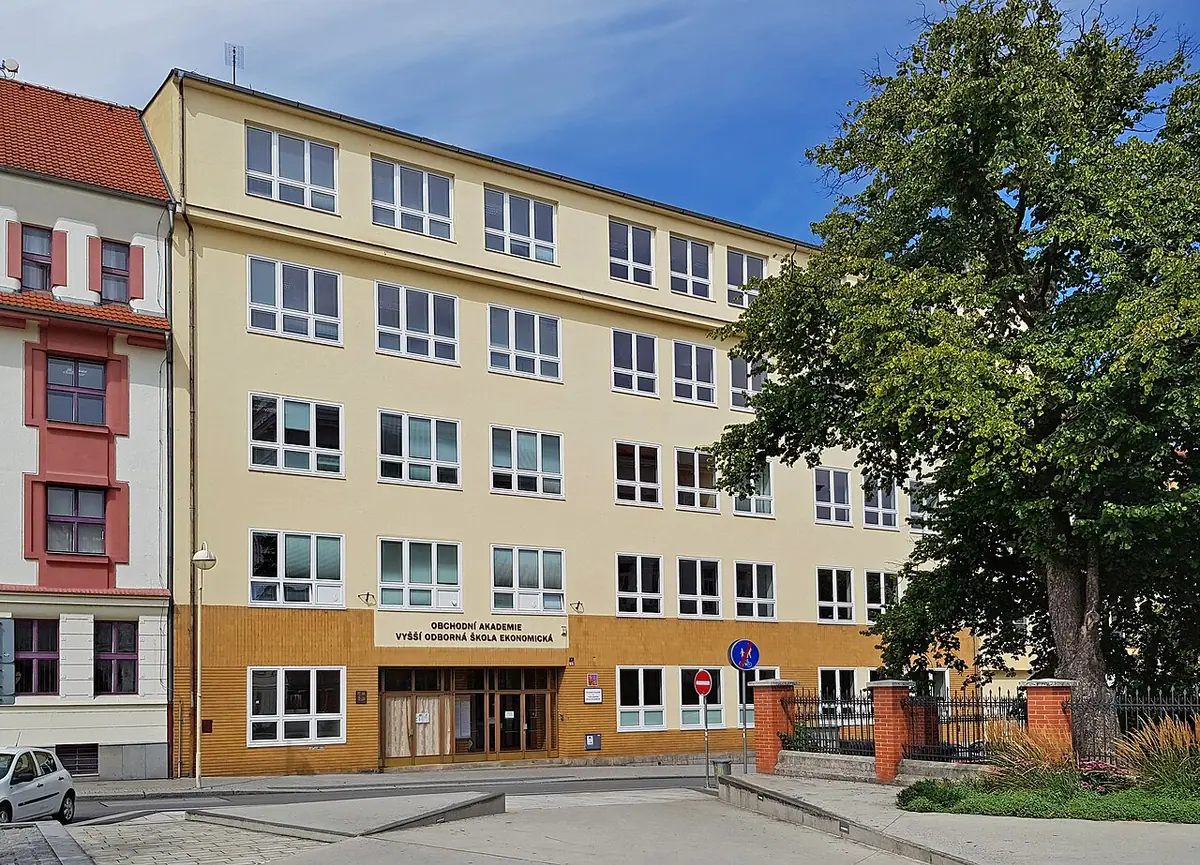 Budova školy: Obchodní akademie Tábor