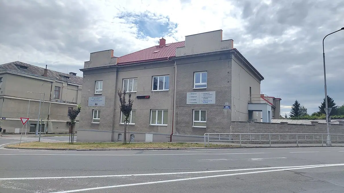 Budova školy: SŠE Lipník nad Bečvou