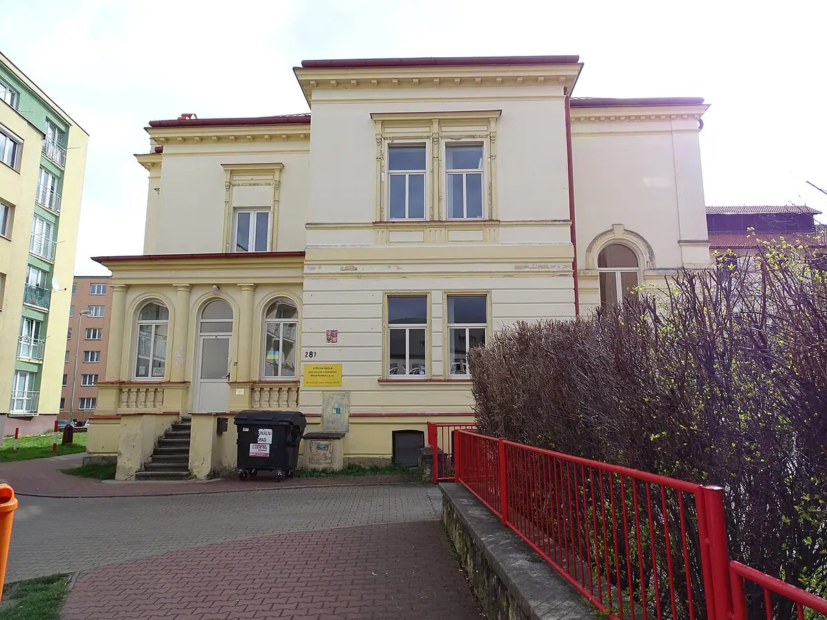 Budova školy: SŠ gastronomie a hotelnictví Mladá Boleslav