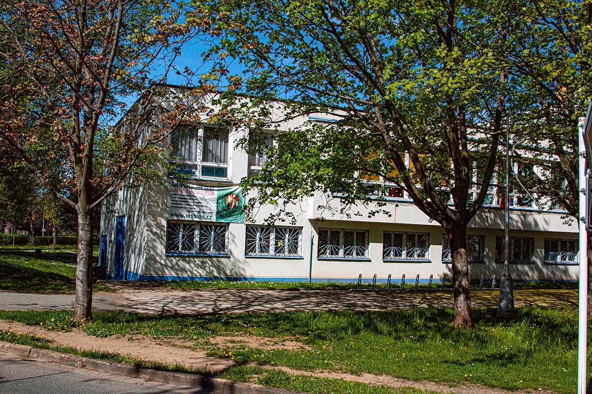 Budova školy: Sion High School