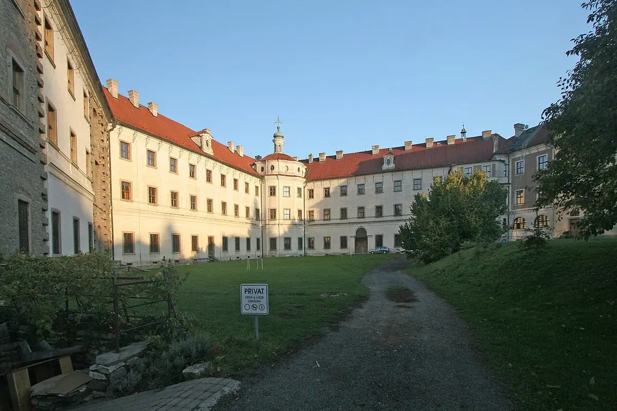 Budova školy: Církevní gymnázium v Kutné Hoře