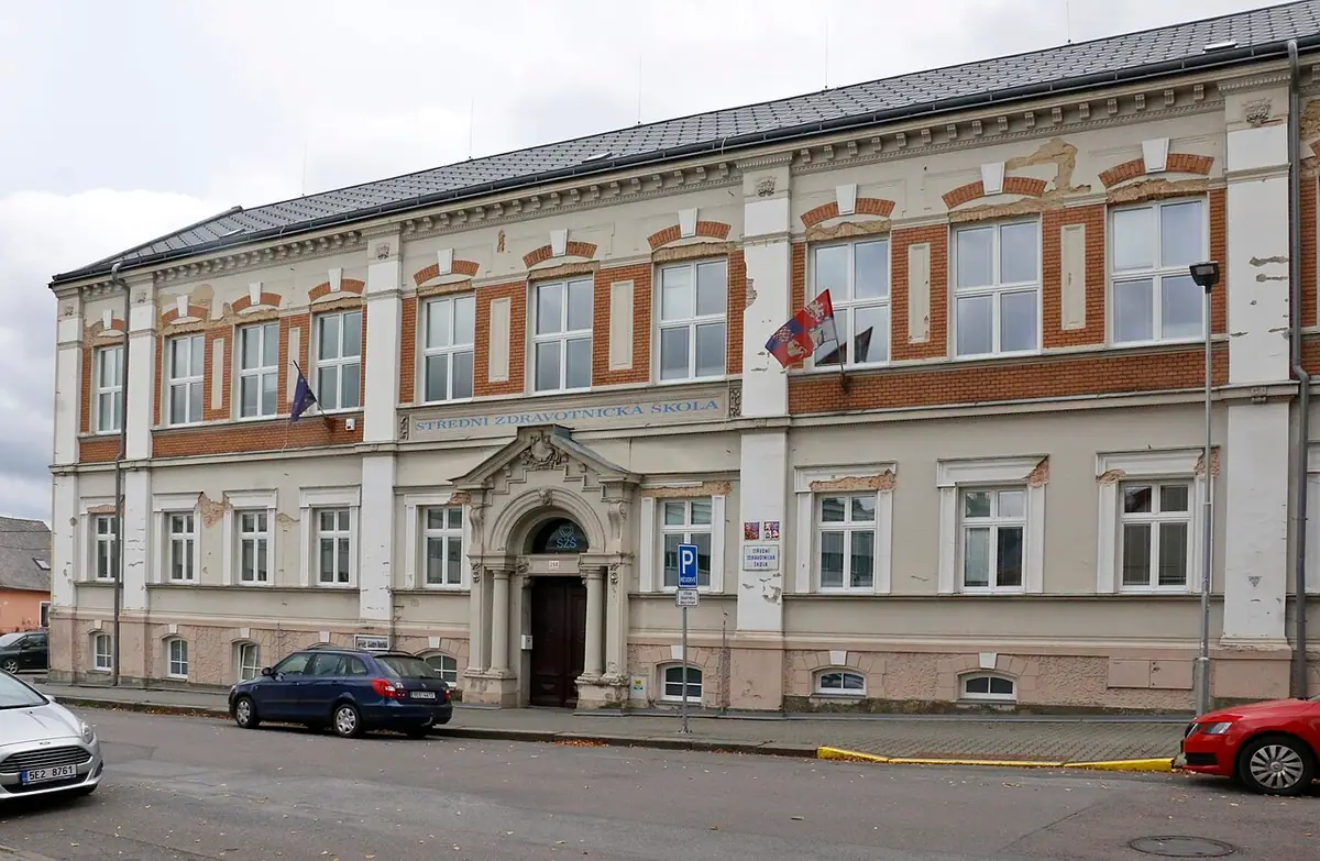 Budova školy: VOŠZ a SZŠ Svitavy