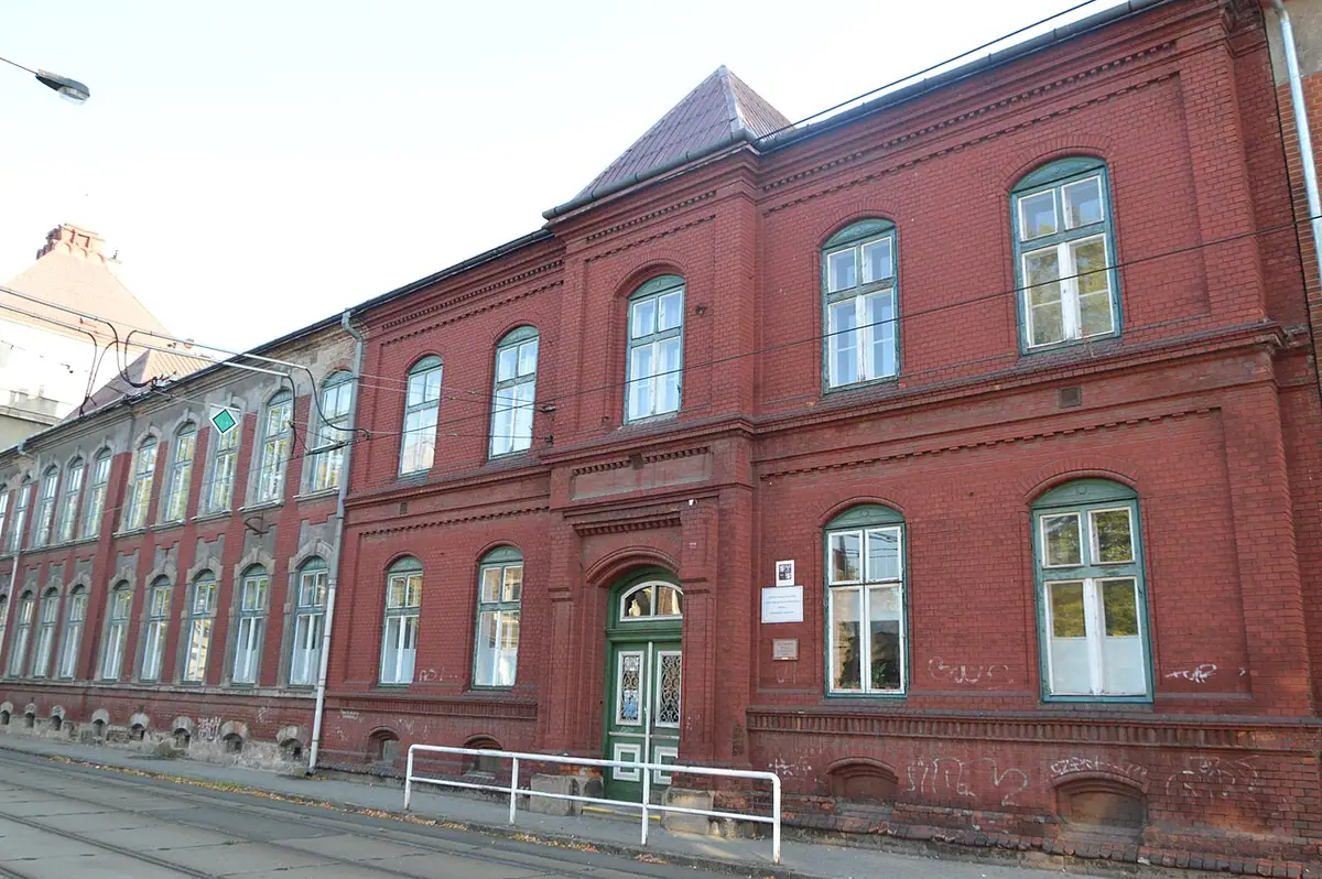 Budova školy: SZŠ a VOŠZ Ostrava