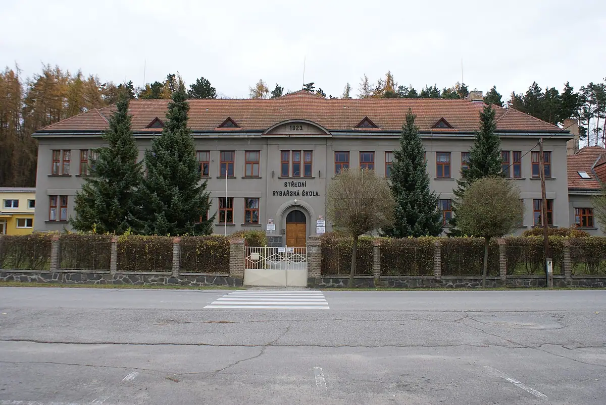 Budova školy: Rybářská škola Vodňany