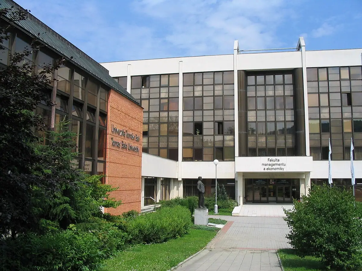 Budova školy: Univerzita Tomáše Bati ve Zlíně